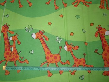 Látka bavlna žirafy zelené